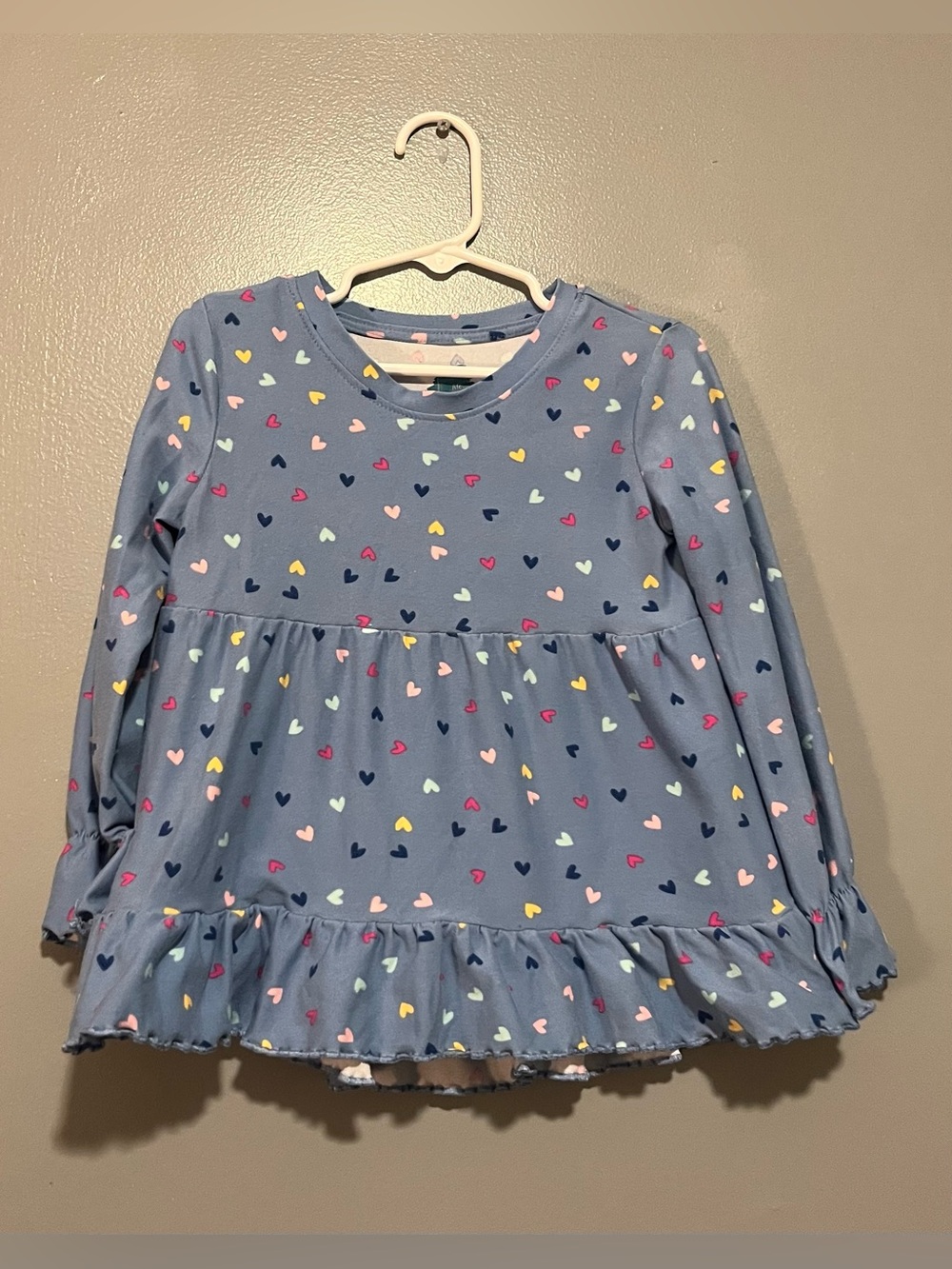Extremely ME Size 4 Blue Heart Print Ruffle Long Sleeve Top